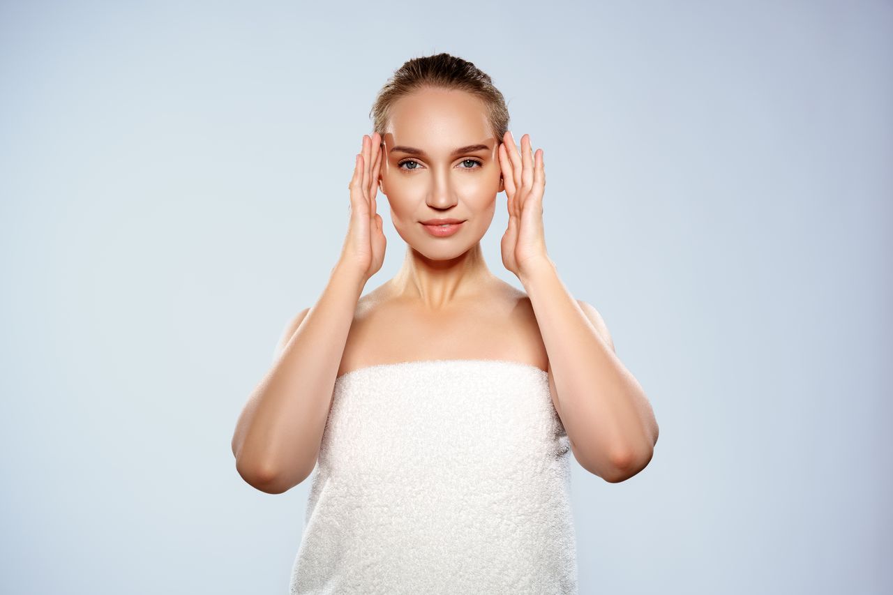 Rituel de soin dans une lumière naturelle